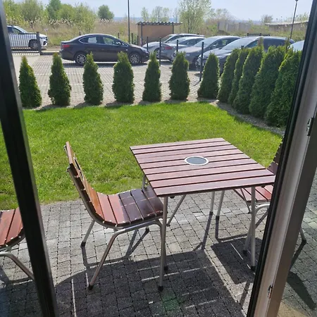 Lighthouse - Adults Only - 12plus Krynica Morska