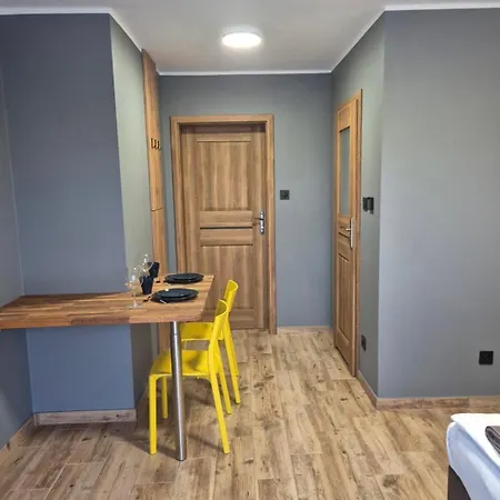 Lighthouse - Adults Only - 12plus Krynica Morska