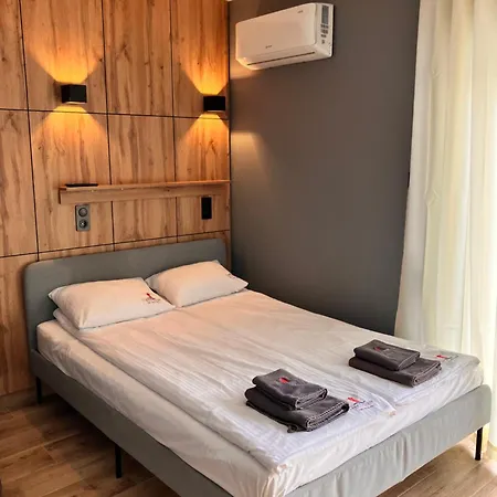 Lighthouse - Adults Only - 12plus Krynica Morska