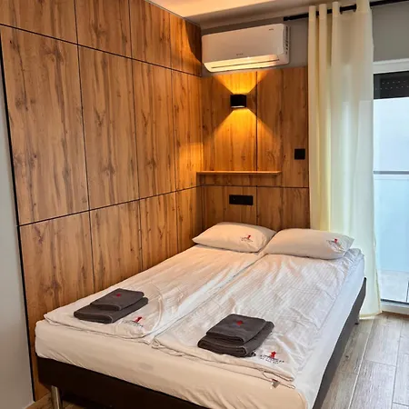 Lighthouse - Adults Only - 12plus 홈스테이 크리니차 모르스카