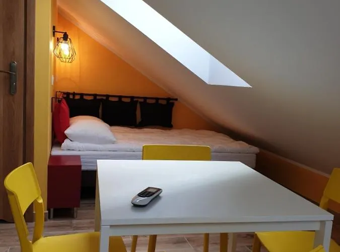 Lighthouse - Adults Only - 12plus منزل للإقامة