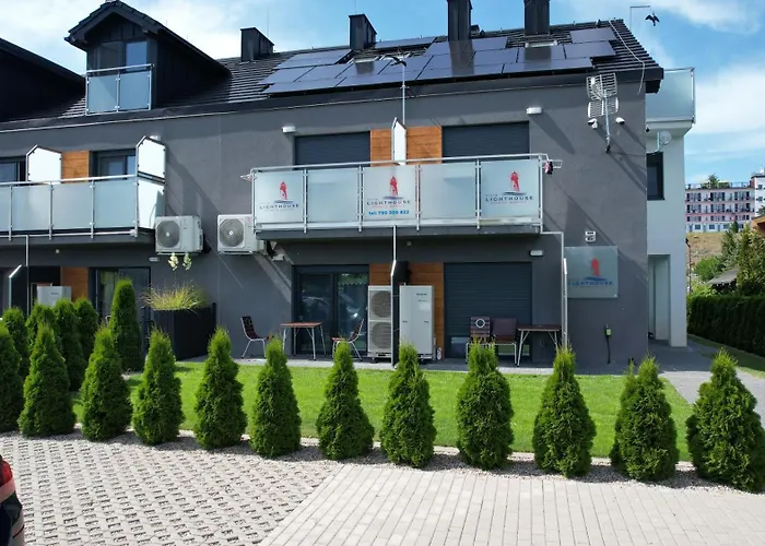 Lighthouse - Adults Only - 12plus * كرينيتا مورسكا