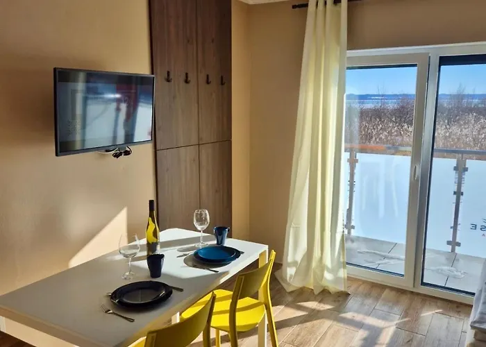 Lighthouse - Adults Only - 12plus منزل للإقامة