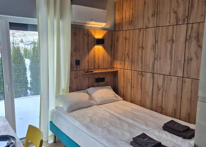 Lighthouse - Adults Only - 12plus كرينيتا مورسكا