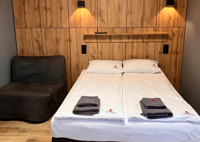 منزل للإقامة Lighthouse - Adults Only - 12plus كرينيتا مورسكا