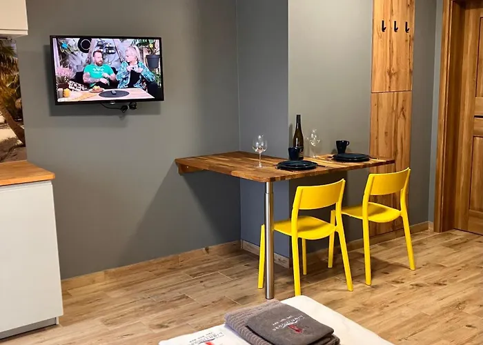 Lighthouse - Adults Only - 12plus كرينيتا مورسكا