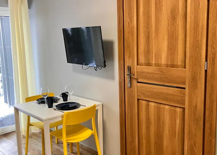 منزل للإقامة Lighthouse - Adults Only - 12plus كرينيتا مورسكا