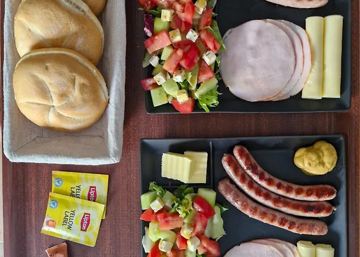 Lighthouse - Adults Only - 12plus منزل للإقامة *