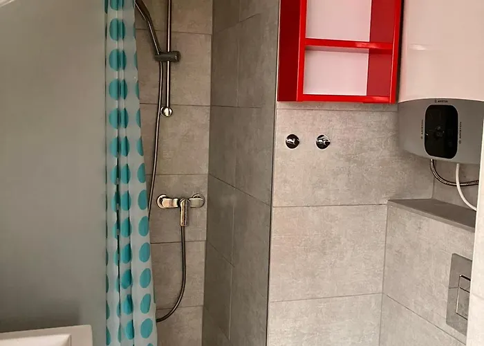 Lighthouse - Adults Only - 12plus منزل للإقامة